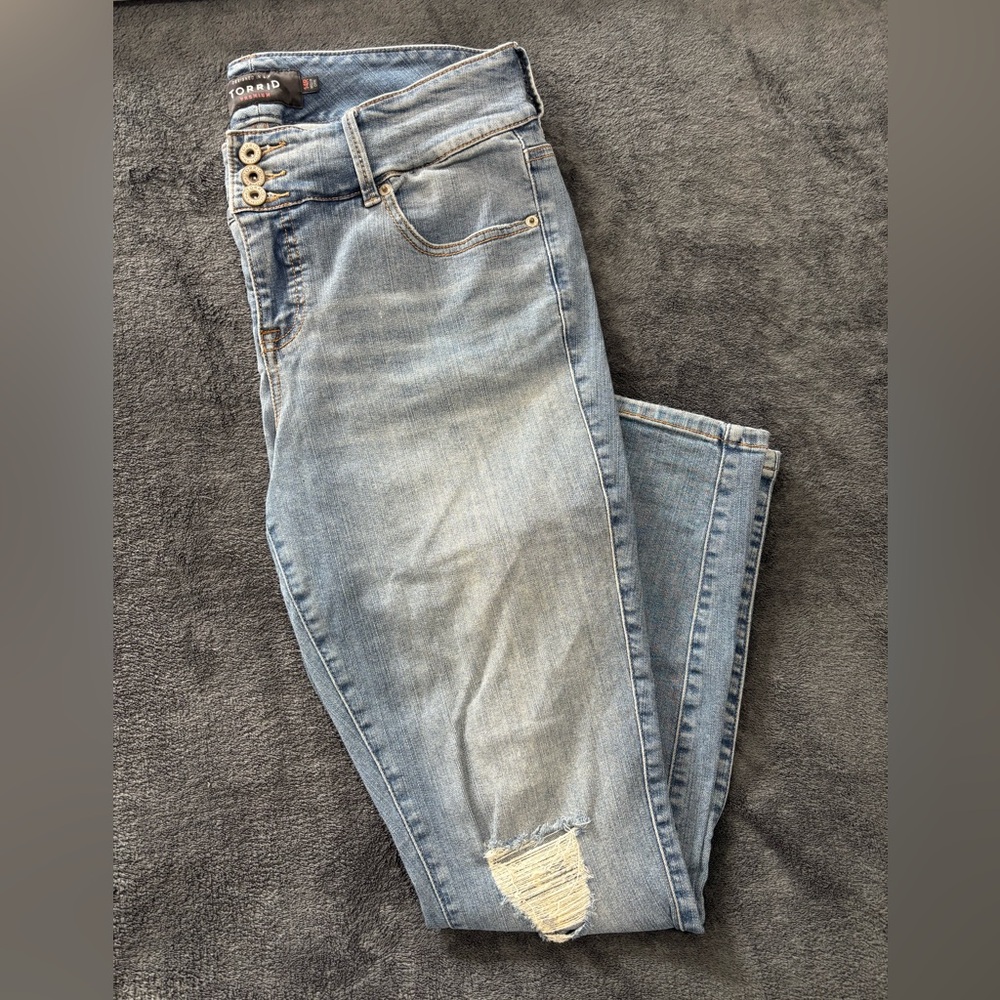 Torrid High Rise Skinny Jeans, Light Blue Wash, Size 14 Regular, Distressed